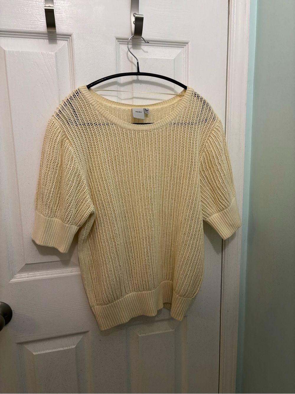 Open-Knit Short Sleeve Crew Sweater in Cream